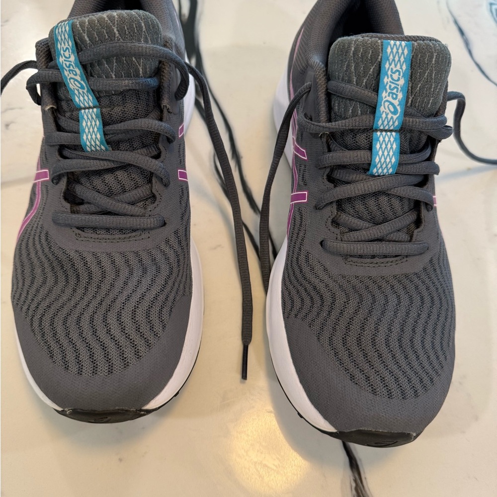 ASICS Women's Gray and Purple Athletic Shoes - Picture 2 of 6
